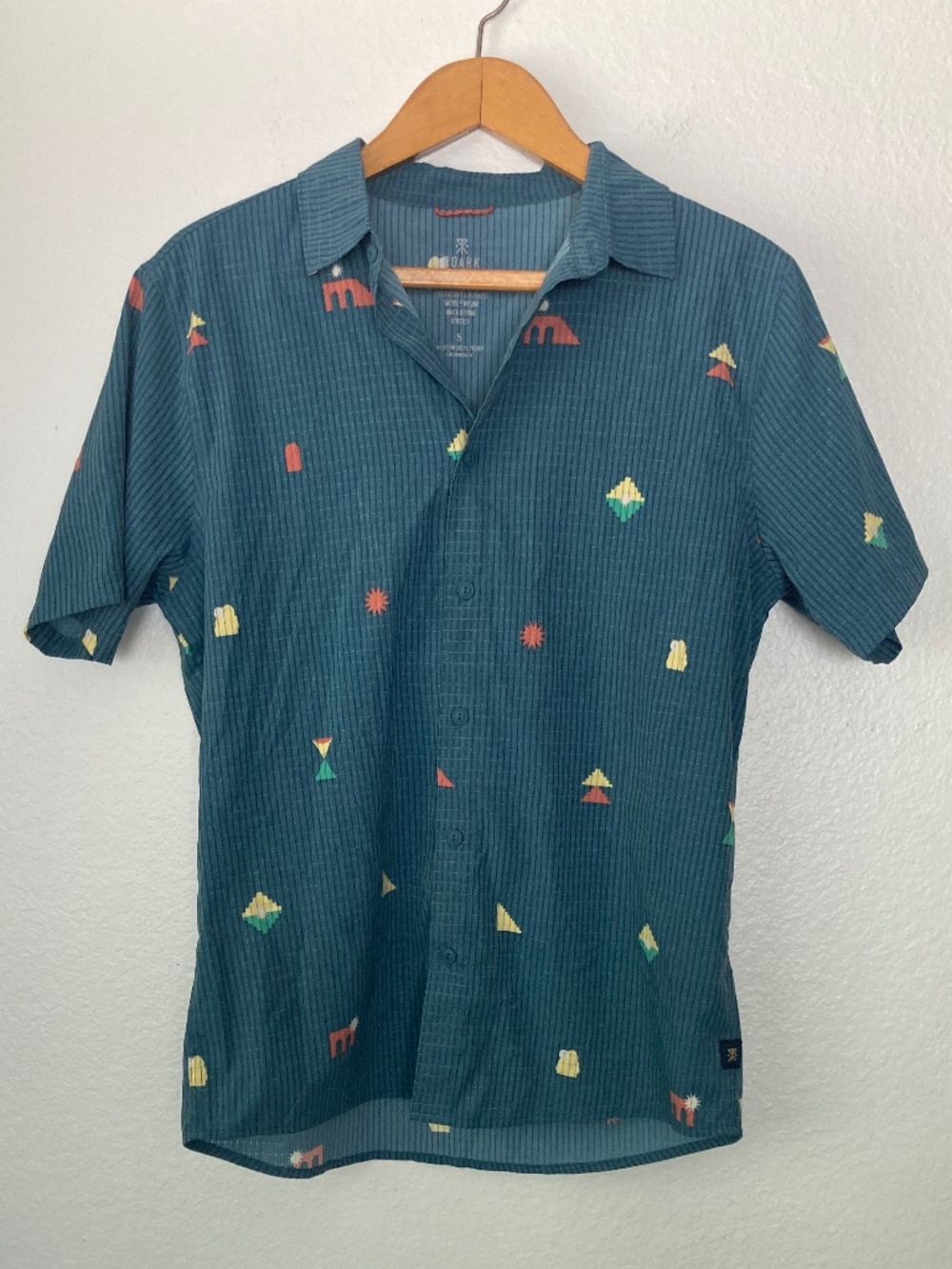 Roark Bless Up Shirt Mens S Blue Green Geometric Pattern Breathable Tactel Nylon